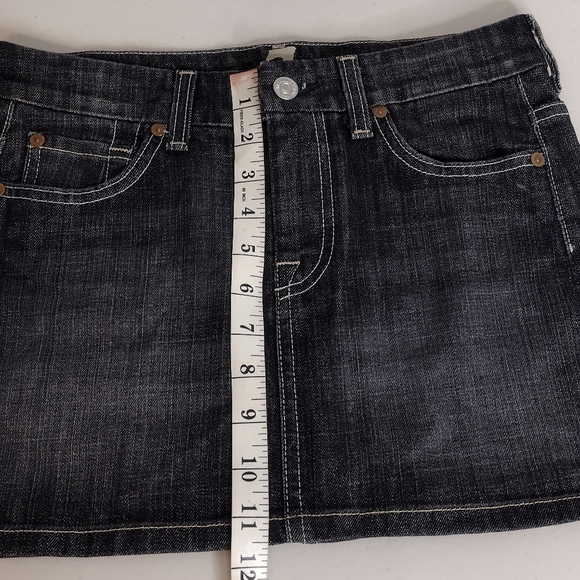 7 For All Mankind "A" Pocket Women's Cotton Blend Black Denim Mini Skirt Size 26 - Picture 13 of 13